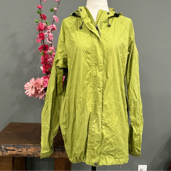 White Sierra Lightweight Rain Jacket - Picture 1 of 10